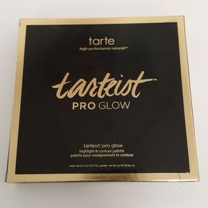 Tarte PRO GLOW highlight and contour palette